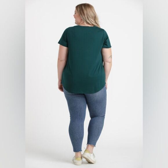 New Women's‎ Size Small Hunter Green Too Lit To Quit Scoop Neck Christmas Tee - Picture 3 of 9